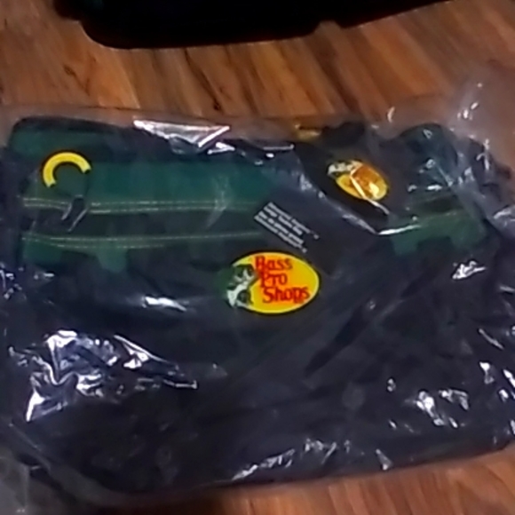 Bassproshops tacklebag - Picture 2 of 2